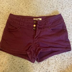 Highwaisted Short 3 Button Burgundy Shorts